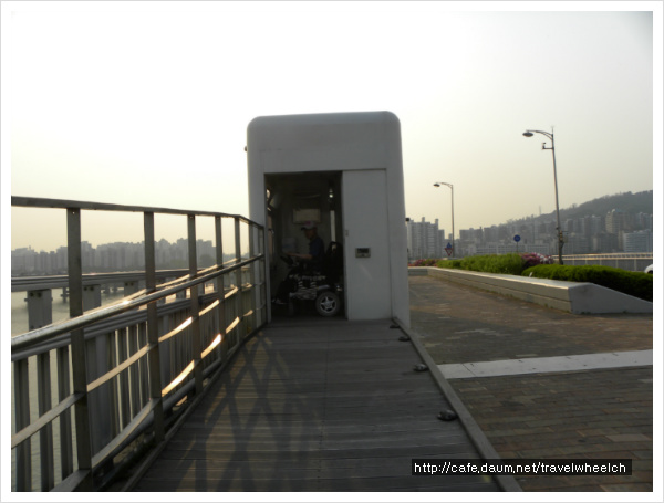 사진_747.jpg